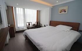 Starchain Zengcuoan Hotel