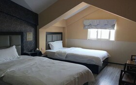 Starchain Zengcuoan Hotel