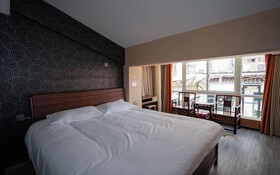 Starchain Zengcuoan Hotel