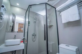 Starchain Zengcuoan Hotel