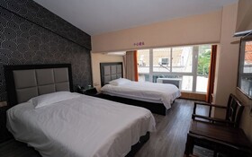 Starchain Zengcuoan Hotel