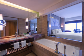 UrbanLiving Liborio