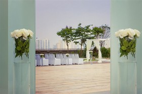 UrbanLiving Liborio