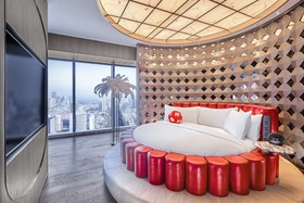 W Xiamen