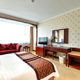 Xiamen Huaqiao Hotel