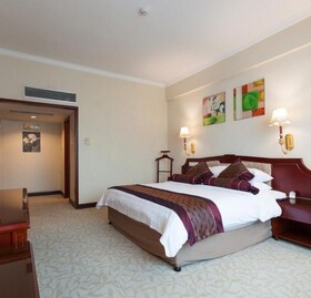 Xiamen Huaqiao Hotel