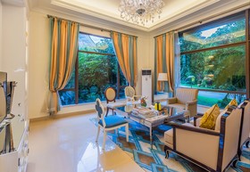 eStay Residence Phoenix City Wuzhou