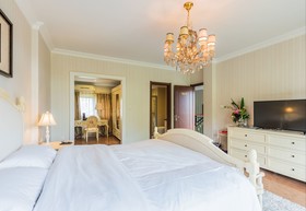 eStay Residence Phoenix City Wuzhou