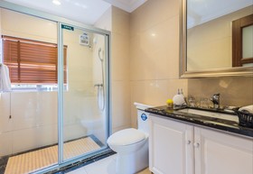 eStay Residence Phoenix City Wuzhou