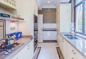 eStay Residence Phoenix City Wuzhou