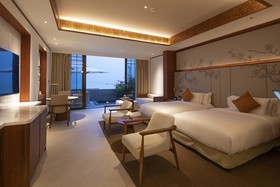 Angsana Zhuhai Phoenix Bay Hotel
