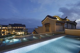 Angsana Zhuhai Phoenix Bay Hotel