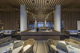 Angsana Zhuhai Phoenix Bay Hotel