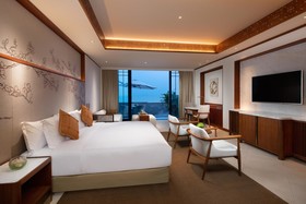 Angsana Zhuhai Phoenix Bay Hotel