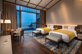Angsana Zhuhai Phoenix Bay Hotel