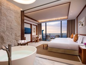 Angsana Zhuhai Phoenix Bay Hotel