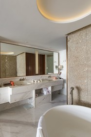Angsana Zhuhai Phoenix Bay Hotel