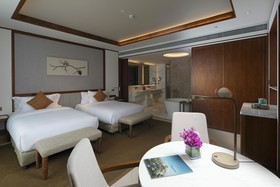 Angsana Zhuhai Phoenix Bay Hotel