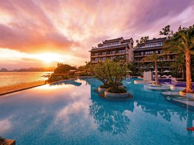 Angsana Zhuhai Phoenix Bay Hotel