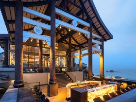Angsana Zhuhai Phoenix Bay Hotel