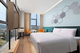 Days Inn by Wyndham Zhuhai Gongbei Port