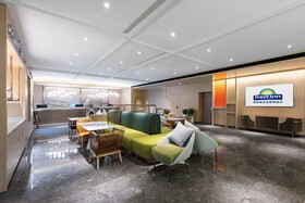 Days Inn by Wyndham Zhuhai Gongbei Port