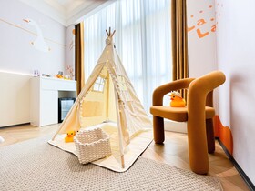 Elephant Hotel