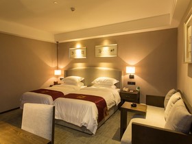 Experience Art Hotel