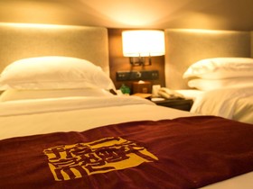 Experience Art Hotel