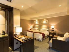 Experience Art Hotel