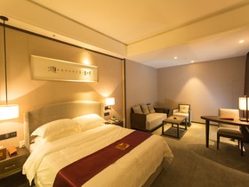 Experience Art Hotel