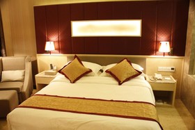 Paragon Holiday Hotel