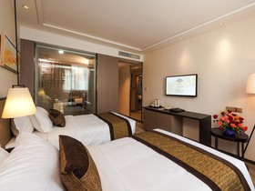 Phoenix Valley Holiday Hotel