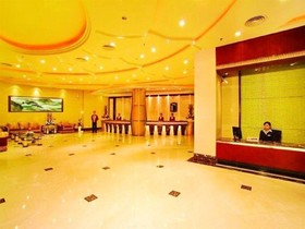 Yijian Holiday Hotel