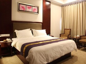 Zhuhai Platinum Holiday Hotel