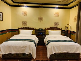Lubhum Tsang Boutique Hotel