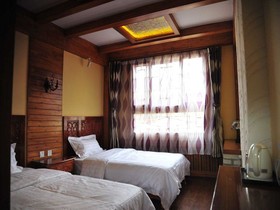 Ruo Chujian Youth Hostel