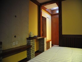 Ruo Chujian Youth Hostel