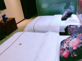 Qinxin Holiday Hotel - Shangri-la