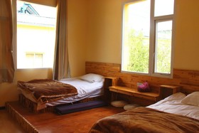 Shangri-La Baita International Youth Hostel