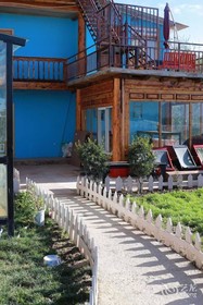 Shangri-la Maji Sunflower Inn