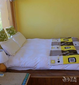 Shangri-la Maji Sunflower Inn