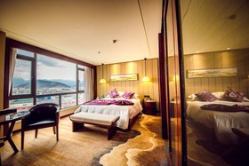 Shangri-La Moonlight International Hotel