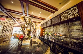Shangri-La Moonlight International Hotel