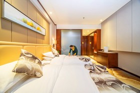 Shangri-La Moonlight International Hotel