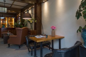Shangri-La Wonderland Boutique Hotel
