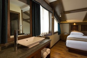 Shangri-La Wonderland Boutique Hotel