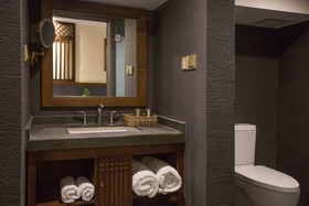 Shangri-La Wonderland Boutique Hotel