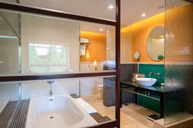 Tian Jie Shen Chuan Shangri-La