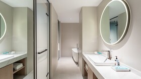 Holiday Inn Express Shangri La